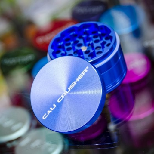 Premium ACCESSORIES at Mr Weed cannabis dispensary Pattaya